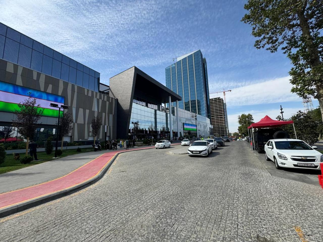 Abay Street- Tashkent City Center ภายนอก รูปภาพ